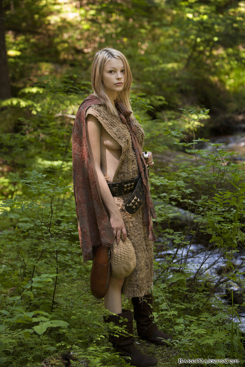 Олеся, 19 лет, 1 размер груди